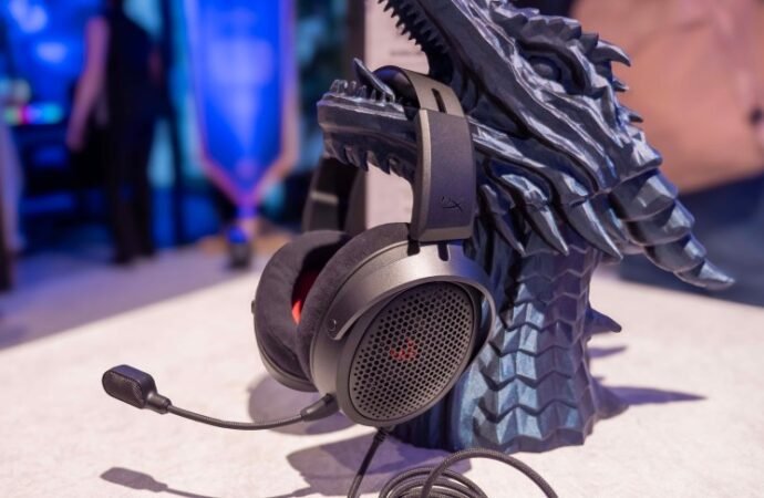HP Introduces First HyperX Open-Back Headset, Lightweight Carbon Fiber Mouse and More – CNET
