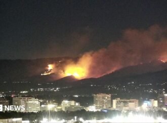 Hawk fire: 90,000 told to evacuate as wildfire approaches Reno, Nevada