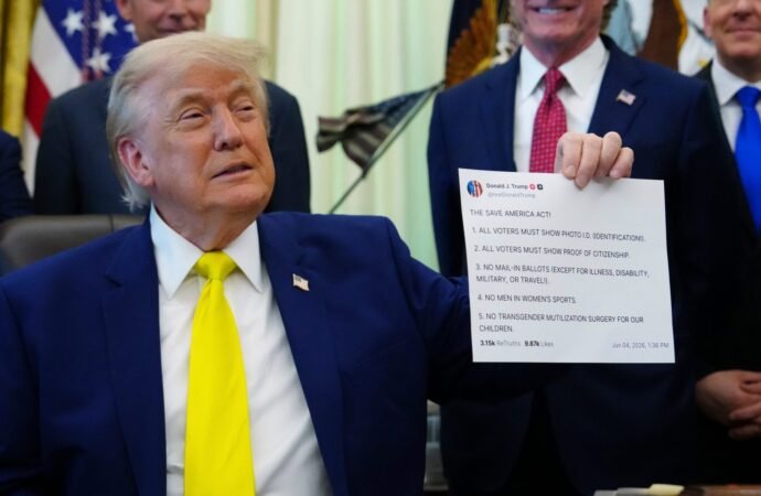 Here’s how Trump has zig zagged with on-again, off-again strikes throughout the Iran war | Fortune