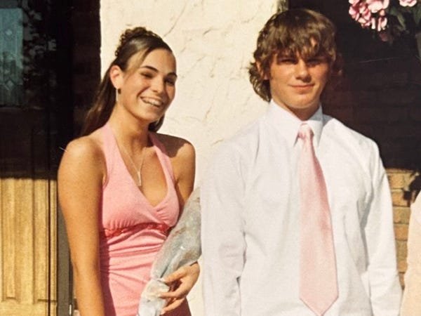 High-school sweethearts started a blog while carrying $40,000 in student debt. By 30, their net worth topped $1 million.
