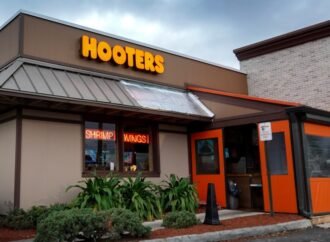 Hooters Restaurant Movie in the Works — Film News in Brief