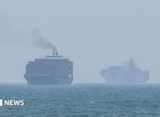 Hormuz talks positive, Oman says, as Iran warns deal would not open strait