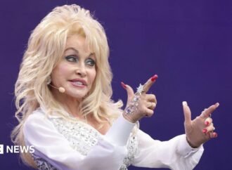 How Dolly Parton became the one thing most Americans could agree on