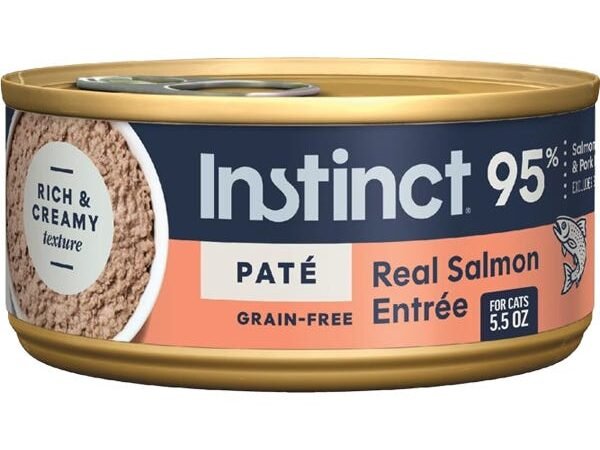 I spent 4 years researching hundreds of cat foods and interviewing veterinarians to find the best options