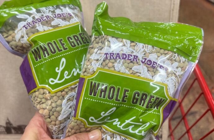 I’m a doctor who studies longevity. Here are 8 things I always put in my Trader Joe’s cart — and 4 I never buy.