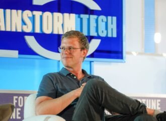 In AI-obsessed Silicon Valley, live commerce platform Whatnot just notched a new funding round valuing it at $20 billion | Fortune