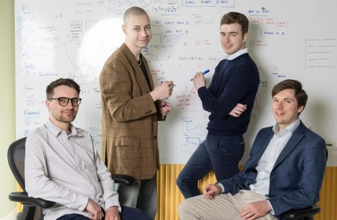 Inherent, founded by DeepMind alumni, says its AI ‘teammate’ just outperformed Anthropic and OpenAI at replicating research | TechCrunch