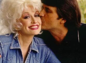Inside Dolly Parton’s Ultra-Private Love Story With Husband Carl Dean