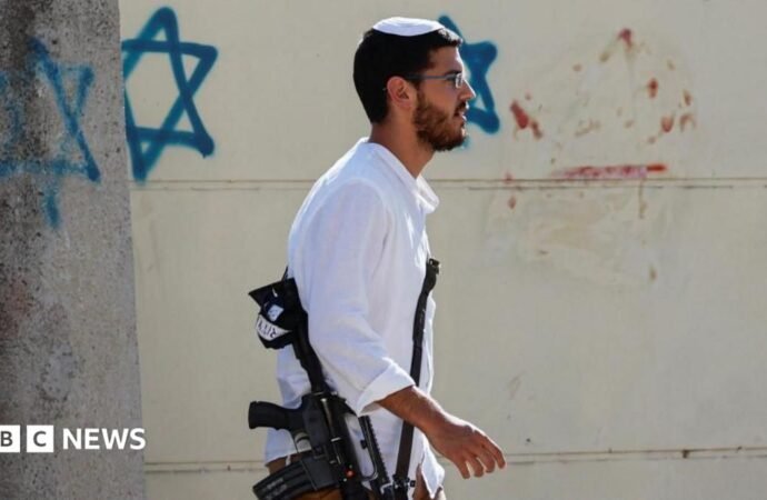 Israel re-establishes closed West Bank settlement, defying growing international protests