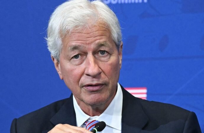 Jamie Dimon says the dollar could lose reserve-currency status if US loses its economic and military edge