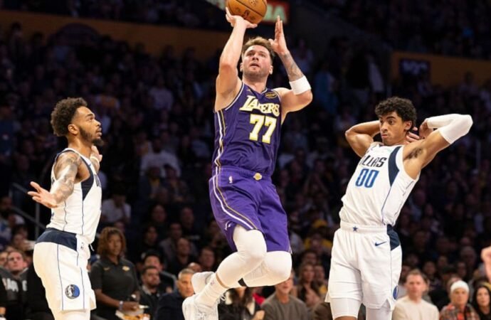 Jeanie Buss Seeks to Contest Sale of Los Angeles Lakers to Bob Iger and Josh Kushner: Report