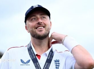 Jonathan Agnew: Ollie Robinson has Australia to thank for tactic behind success