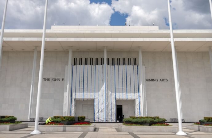 Kennedy Center board set to vote on whether to move forward with closure