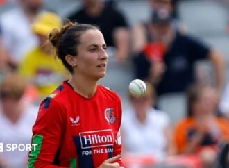 Lancashire: All-rounder Fi Morris to retire at end of season