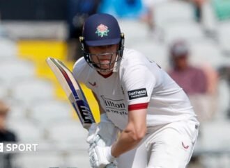 Lancashire: Youngsters can benefit from early struggles, says Josh Bohannon