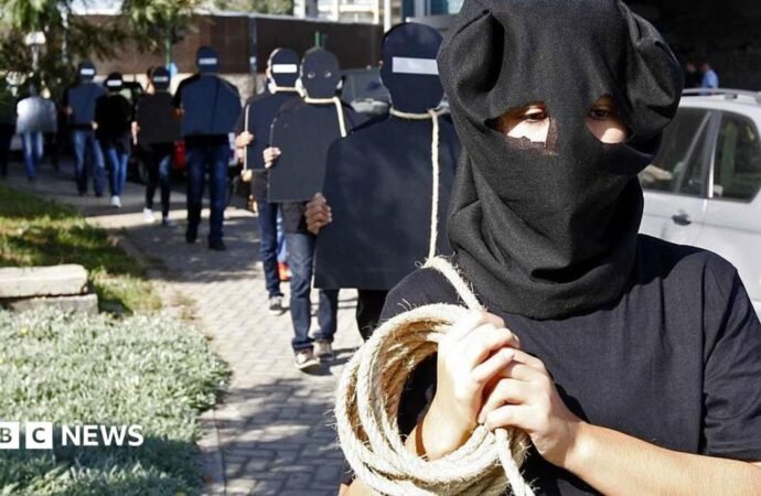 Lebanon parliament votes to abolish death penalty