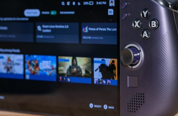 Lenovo’s Legion Go S with SteamOS is down to its lowest price ever