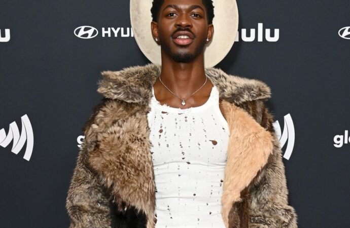 Lil Nas X Mourns Death of Mom Tameka Hill