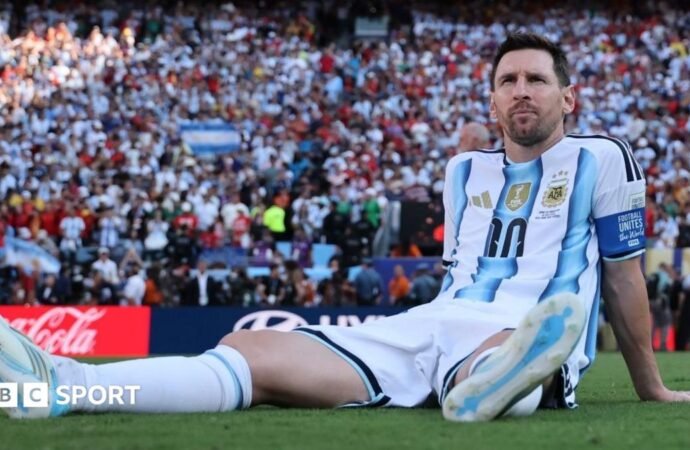 Lionel Messi: Argentina great retires from international football