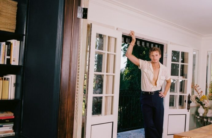 Magnus Ferrell on His Viral Hit ‘Asleep Talking’ and Dad Will Ferrell Showing Michelle Obama His Music: ‘I Finally Felt Ready to Have a Spotlight on It’