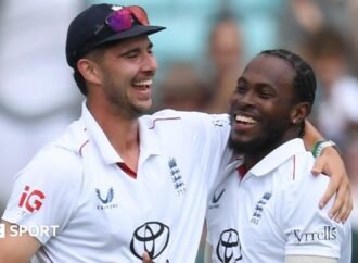 Marcus Trescothick says England attack can be compared to 2005