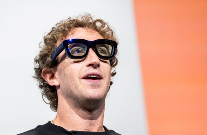 Meta’s new Glimmer AI model offers a hint at Zuckerberg’s personal intelligence vision | TechCrunch