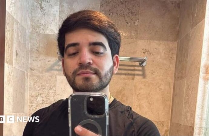 Mexican influencer shot dead during livestream