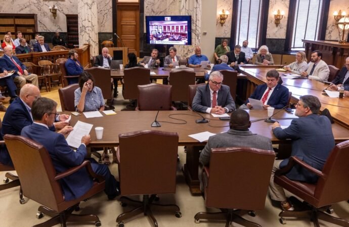 Mississippi lawmakers launch redistricting process after Supreme Court ruling