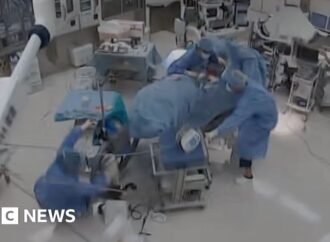 Moment earthquake shakes hospital operating room in Japan