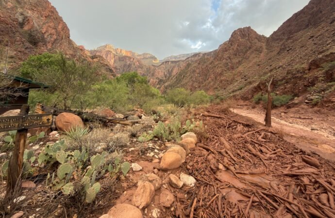 More storms possible at Grand Canyon where a flash flood killed at least 2 people, others missing