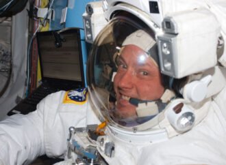 NASA Astronaut Mike Fincke Leaves NASA, Career Includes 4 Spaceflights – NASA