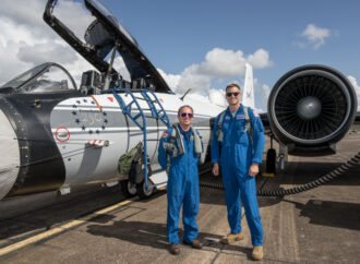 NASA Johnson Pilots Chase Moon’s Shadow for Eclipse Science  – NASA