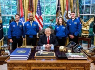 NASA’s Artemis II Crew Set to Receive Congressional Space Medal of Honor – NASA