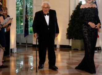Nancy Kissinger, wife of former Secretary of State Henry Kissinger, dies at 92