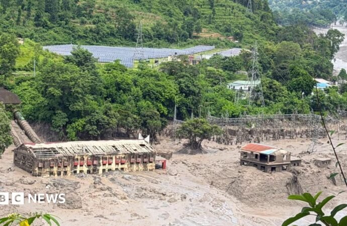 Nepal flash floods: Heavy casualties feared