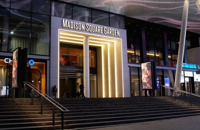 New York City Lawmakers Push to ‘Ban the Scan’ at MSG