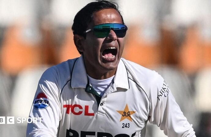 Noman Ali: Lancashire sign spinner for final six games of County Championship season
