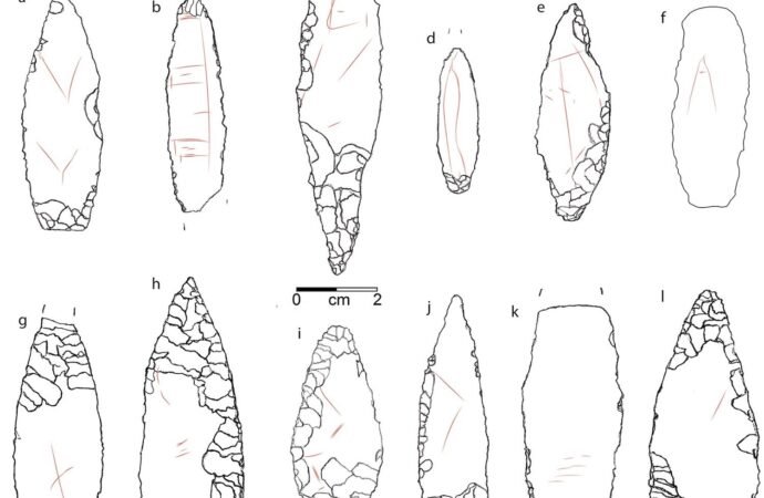 Oddly etched Neolithic arrowheads baffle archaeologists in Turkey