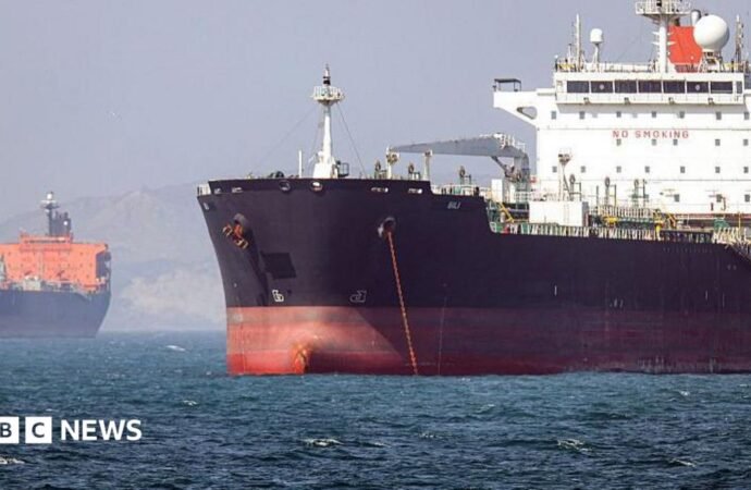 Oil prices fall on hopes Strait of Hormuz could reopen