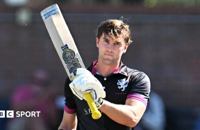 One-Day Cup: Lammonby ton keeps Somerset alive as Leics & Middlesex stay top