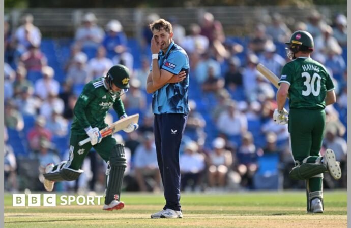 One-Day Cup: Nottinghamshire and Durham reach semi-finals