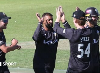 One-Day Cup: Surrey ease past Kent to go level with group A leaders Leicestershire