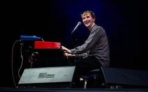 Øyafestivalen 2026: The 10 Best Sets We Saw, From the Cure to Geese to Lily Allen