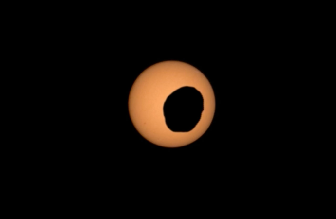 Perseverance Captures Another Phobos Transit – NASA Science