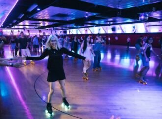 Phoebe Bridgers Leads Delighted Fans Around the Rink at a Rollerskating Listening Party for ‘Lost Weekend’