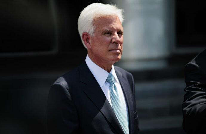 Political powerbroker George Norcross is giving $100 million to the hospital where he was born—which will now carry his name | Fortune
