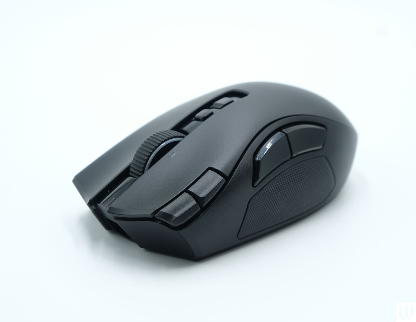 Image may contain Computer Hardware Electronics Hardware and Mouse
