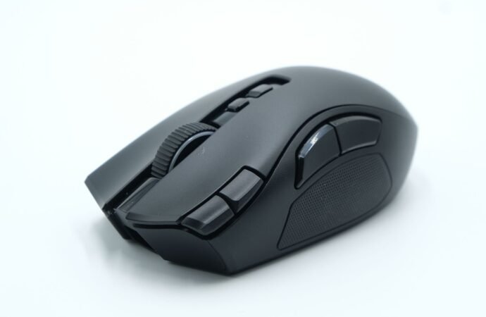 Remember When Gaming Mice Had More Buttons? The Razer Naga V3 Pro Does