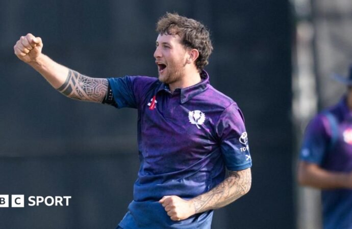 Richie Berrington and Lyle Robertson star as Scotland crush Canada