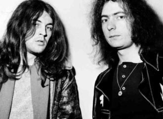 Ritchie Blackmore Performs With Deep Purple for First Time Since Acrimonious Split in Early ’90s, After Warning Fans: ‘I Have Not Played Rock Music in 25 Years’